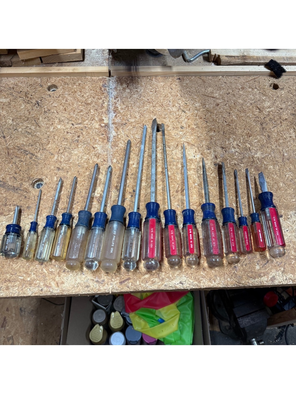 Lot of 16 Craftsman Screwdrivers 8 Flathead 8 Phillips Used